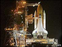 O ônibus espacial Discovery