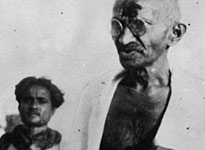 31st March 1930: Pacifist and Indian nationalist leader Mahatma Gandhi  (Mohandas Karamchand Gandhi, 1869 - 1948) during the Salt March protesting  against the government monopoly on salt production.(Getty Images/Hulton|Archive)