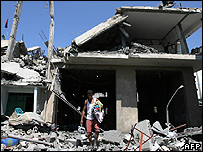 Gazze'de bir evin enkazı