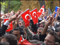 تظاهرات مليگرايان ترکيه عليه تصويب طرح مجمع ملی فرانسه - اکتبر 2006