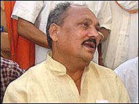 भाजपा के उम्मीदवार रमाकांत यादव