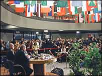 يکی از جلسات آژانس بين المللی انرژی اتمی