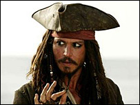O ator Johnny Depp como o capitão John Sparrow 