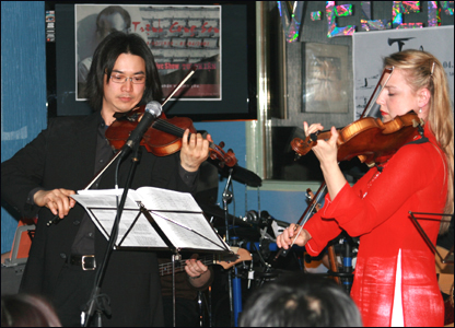 Nghệ sĩ vĩ cầm người Ba Lan Dominika Rosiek