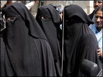 ام حسان اور بیٹیاں