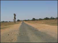 सूनी सड़कें