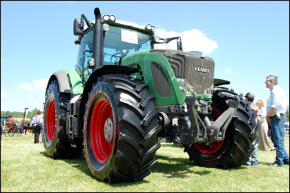 Big green tractor at the Cambridgeshire County Show 2009