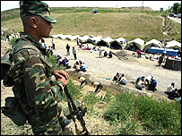 Özbek mültecilerin kaldıkları kamp