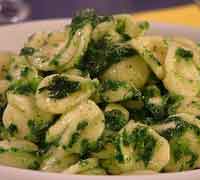 Orecchiette  e cime di rape 