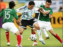 अर्जेंटीना और मैक्सिको के बीच मैच