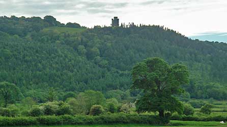 Tŵr Paxton a dyffryn Tywi