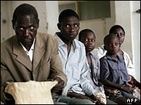 خانواده طرفدار چانگیرای که به هراره گریخته است