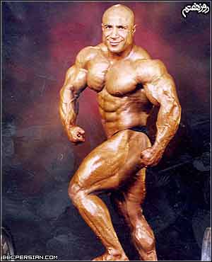 محسن یزدانی