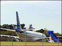 Avião grego que fez pouso forçado na Grã-Bretanha