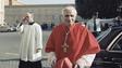 Ratzinger caminhando em Roma, em 1981