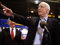 Hai Thượng nghị sĩ  Joseph Lieberman và John McCain 