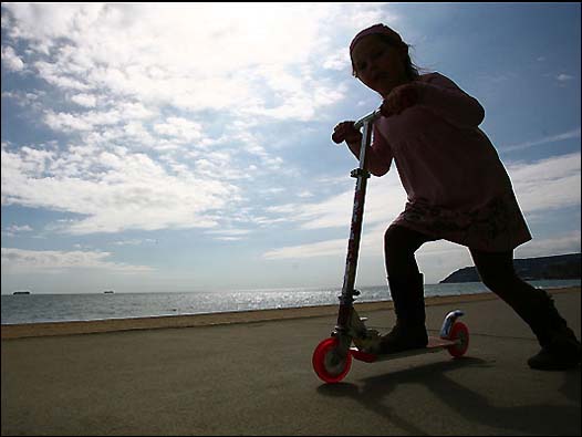 怀特岛一共有92公里的海岸线,沿岸散落着很多美丽的海滩。