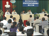 Buổi tiếp xúc cử tri ở quận 8