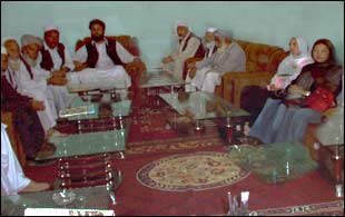 اعضای شورای ولايتی در حال جلسه