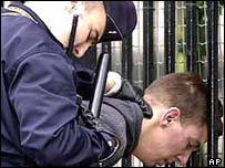 Maxine Brunerie é preso em Paris