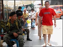 Askerler ve turistler