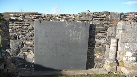 Cofeb Dafydd ap Gwilym yn Ystrad Fflur