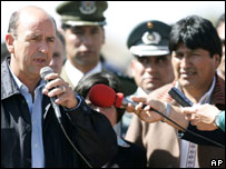 Carlos Lage ao lado de Evo Morales em Sucre