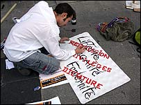 फ्रांस में प्रदर्शन की तैयारी