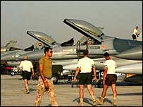 چهار فروند جت در فرودگاه کابل