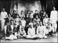 तात्या के परिवार के सदस्य