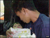 Uma menina de três anos está entre os sobreviventes