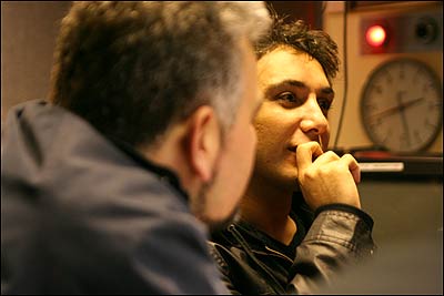 شادمهر در استودیو