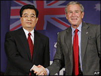 TT Bush và Chủ tịch Hồ Cẩm Đào