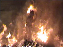 होली से निकलता पंडा