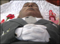 Fonseka's body laid to rest. (Photo Elmo Fernando)