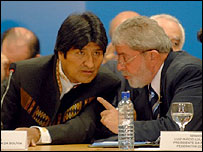 O presidente da Bolívia, Evo Morales, e do Brasil, Luiz Inácio Lula Silva.