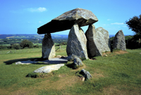 Cromlech hynafol Pentre Ifan 