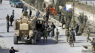 جنود أمريكيون وشرطة افغان