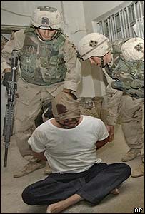 Homem faria parte da equipe que cuida da segurança de Saddam