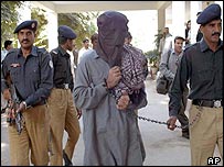 یہ پابندی شدت پسندی کے خلاف حکومت کے حالیہ آپریشن کا حصہ ہے