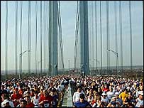 ویرازانو برج کی نیویارک میراتھن پر لی گئی ایک تصویر 