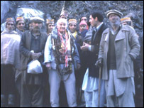 مورین مقامی باشندوں کے ساتھ