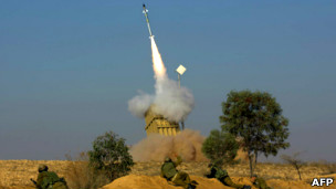 哈马斯向特拉维夫发射导弹