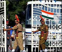 دونوں ملکوں کے درمیان رابطے بڑھانے کی بات