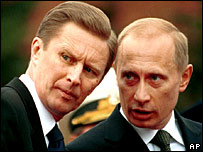 Hai ông Sergei Ivanov và Vladimir Putin