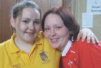 Lon gyda un o fyfyrwyr y flwyddyn gyntaf, Sian Pritchard o'r Rhyl.