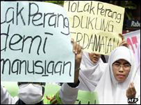 Savaş karşıtı gösteri