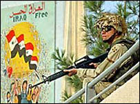 Tikrit'teki Amerikan askeri (Arşiv)