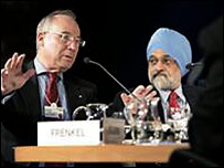 بيشتر شرکت کنندگان نسبت به آينده خوش بين هستند