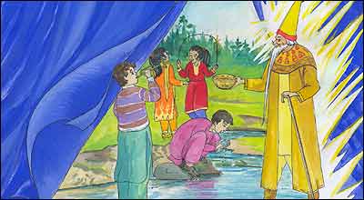 کاکا پرده دار و عابد از پرده بیرون را می نگرنند.